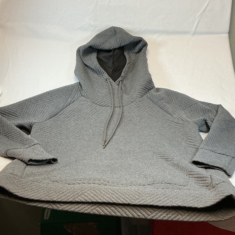 GreenTea Gray Quilted Hoodie with Green Logo Accent Sz L. 0715